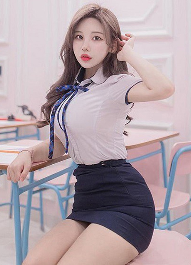 Trang phục gợi cảm trên giường